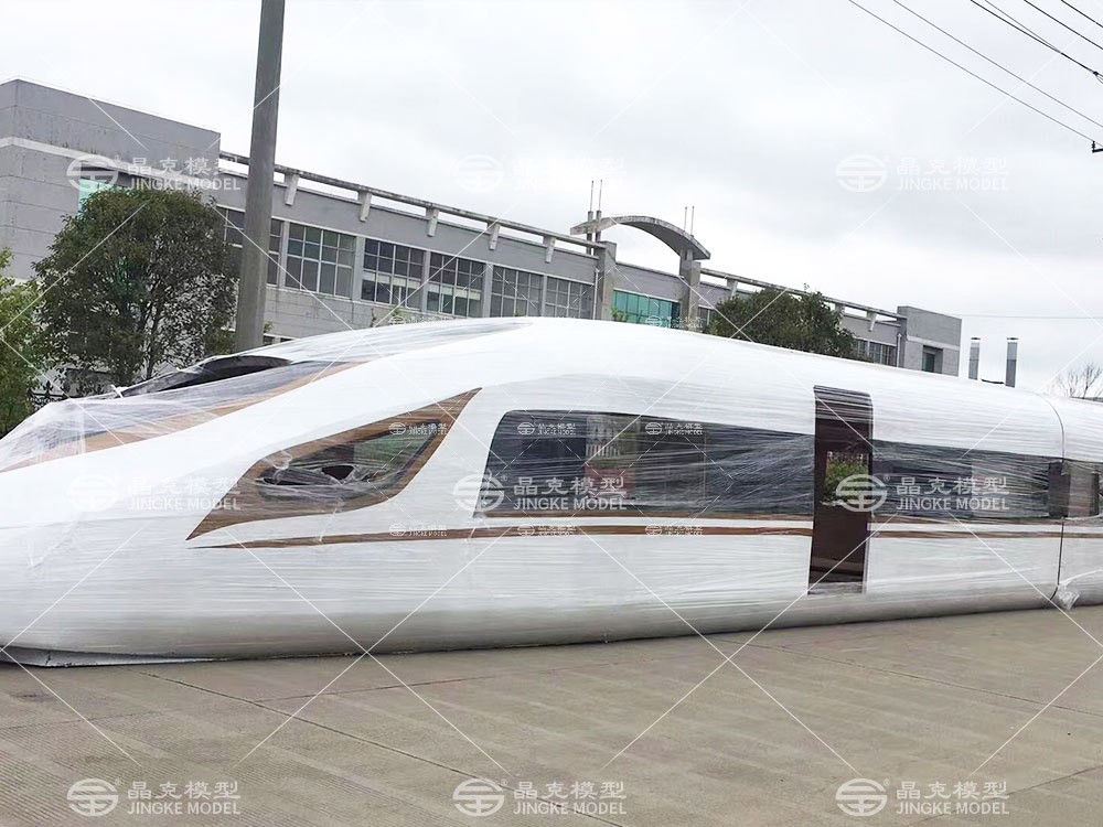 動(dòng)車(chē)模型
